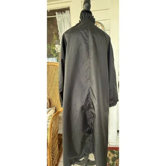 Vintage 70's The Totes Nylon Rain Coat Black Ruffled Collar Sleeves Gothic Size - Picture 4 of 16